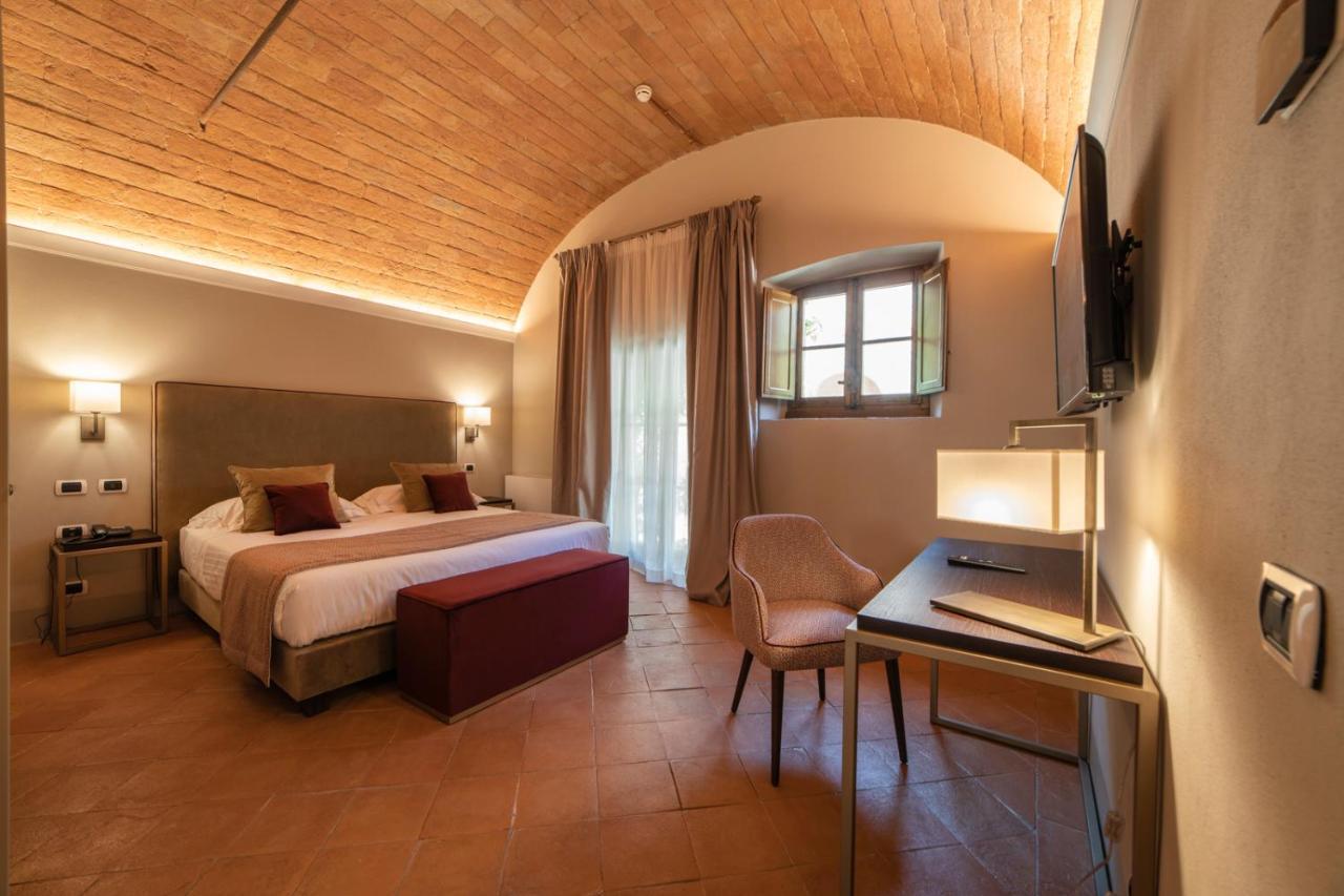 Relais Della Rovere Colle Val D'Elsa Luaran gambar