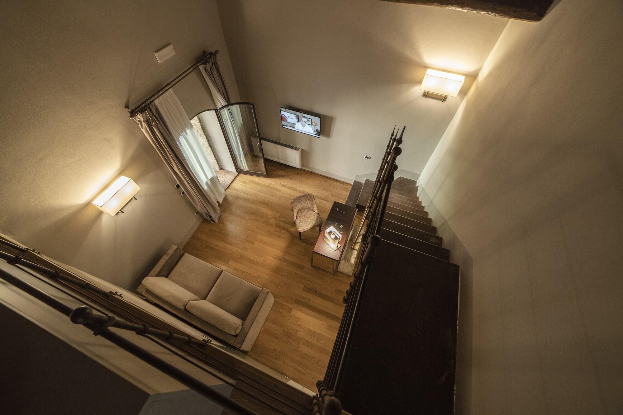 Relais Della Rovere Colle Val D'Elsa Luaran gambar