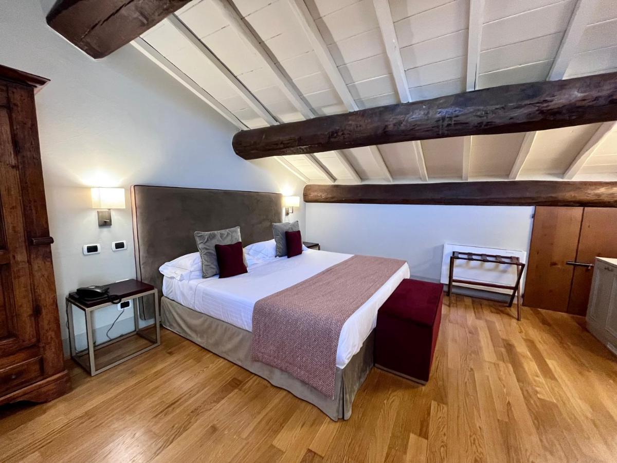 Relais Della Rovere Colle Val D'Elsa Luaran gambar